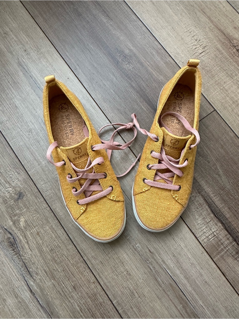 Sperry Mustard Canvas Sneakers with Pink Laces, 9.5, Never Worn